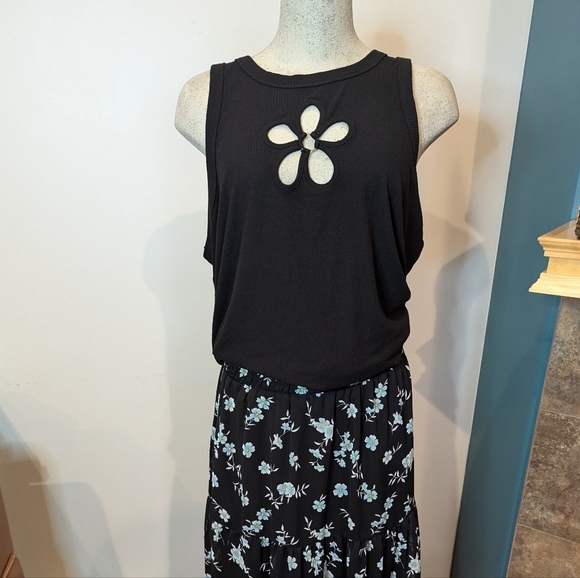 Torrid Super Soft Rib Flower O-Ring Tank Plus, size 4x NWT - Picture 8 of 11